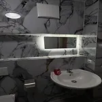 Hotelikum Zentreal Bequem 招待所