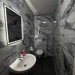 招待所 Hotelikum Zentreal Bequem 海尔布隆