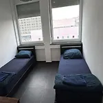 Hotelikum Zentreal Bequem 招待所 海尔布隆