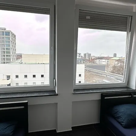 Konukevi Hotelikum Zentreal Bequem