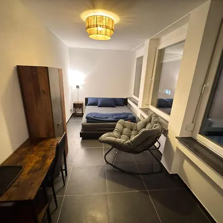 Hotelikum Zentreal Bequem 게스트하우스