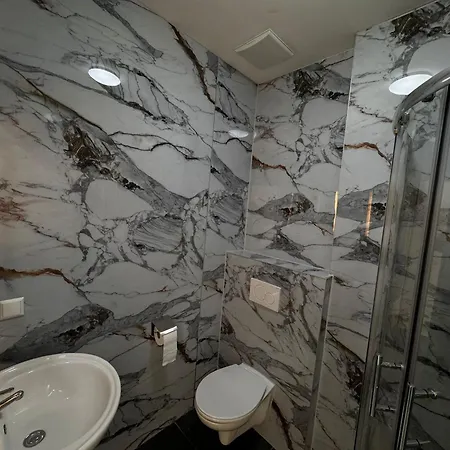 Hotelikum Zentreal Bequem Pensionat