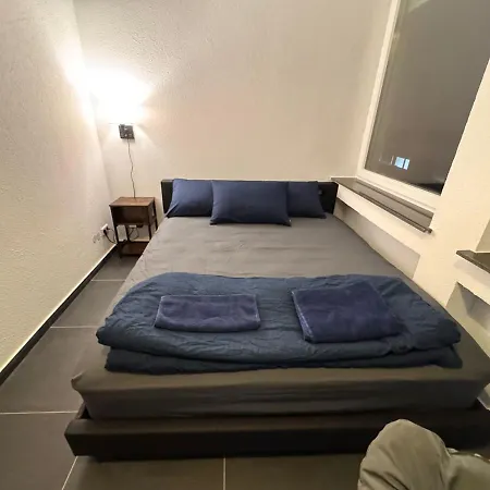 Hotelikum Zentreal Bequem 게스트하우스 하일브론