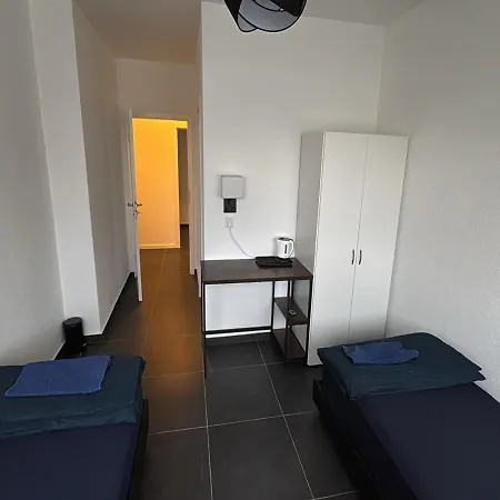 Hotelikum Zentreal Bequem 하일브론