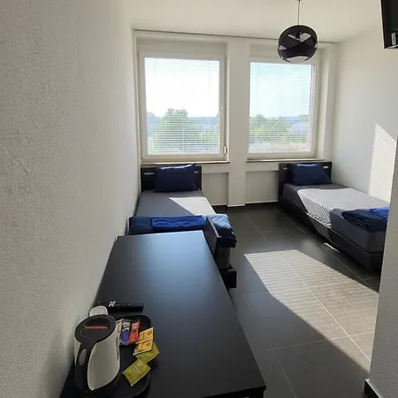 Hotelikum Zentreal Bequem 게스트하우스 하일브론