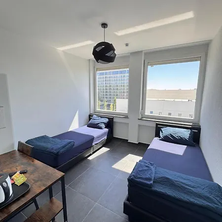 Hotelikum Zentreal Bequem 게스트하우스