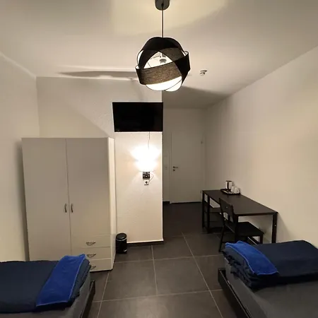 Hotelikum Zentreal Bequem 게스트하우스