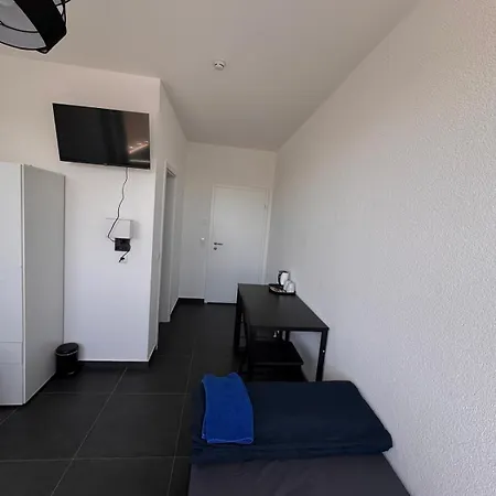 Hotelikum Zentreal Bequem 게스트하우스 하일브론