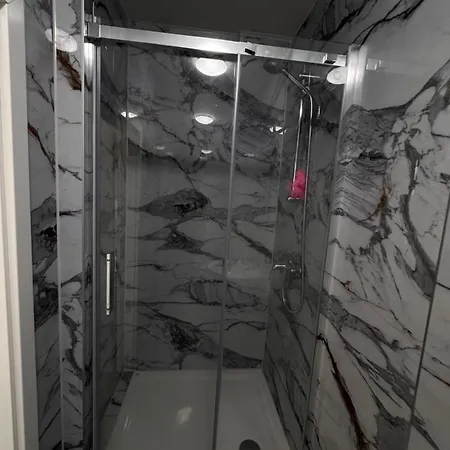 Hotelikum Zentreal Bequem 3* 하일브론