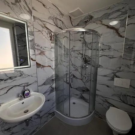 Hotelikum Zentreal Bequem 3* 하일브론