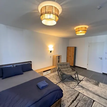 ゲストハウス Hotelikum Zentreal Bequem