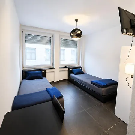 ゲストハウス Hotelikum Zentreal Bequem